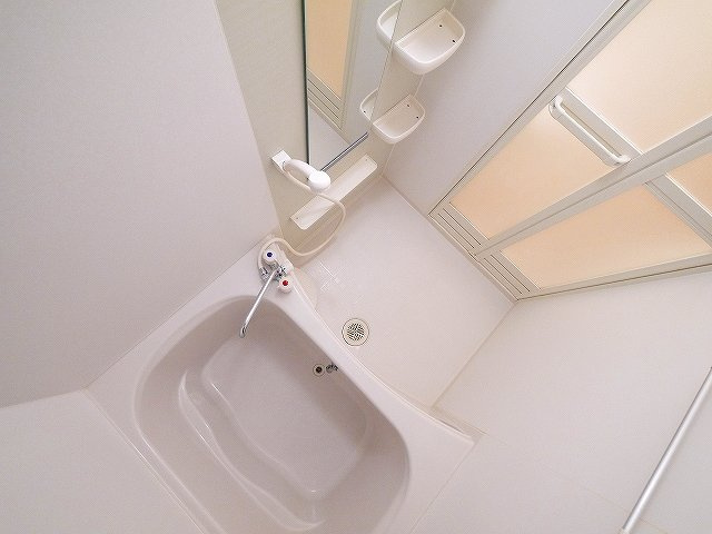 グレンツェントＹ・Ｎの浴室|コンパクトで使いやすいお風呂です