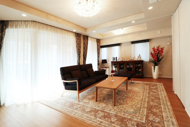 パークホームズ大濠一丁目の居間・リビング|家具等は売買対象に含まれません