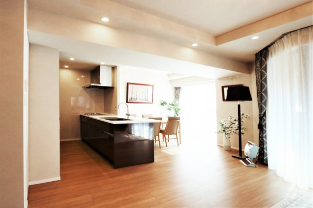 パークホームズ大濠一丁目の居間・リビング|家具等は売買対象に含まれません