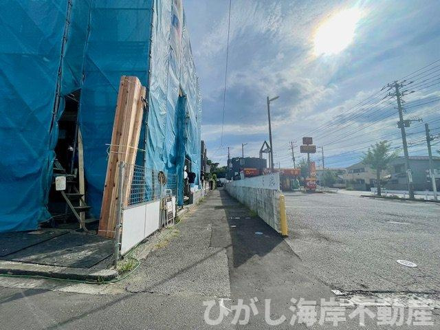 藤沢市辻堂東海岸1丁目　新築戸建の外観|8月9日撮影　建築中　現地外観