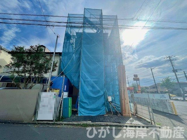 藤沢市辻堂東海岸1丁目　新築戸建の外観|8月9日撮影　建築中　現地外観
