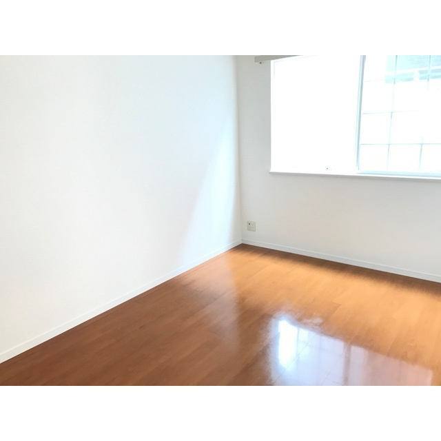 サンローラ・オオヒラの居間・リビング