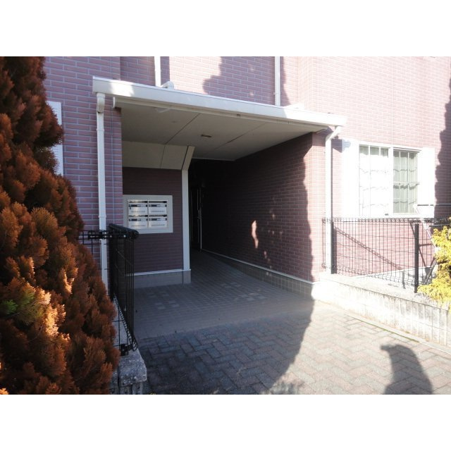 サンローラ・オオヒラのエントランス|A棟