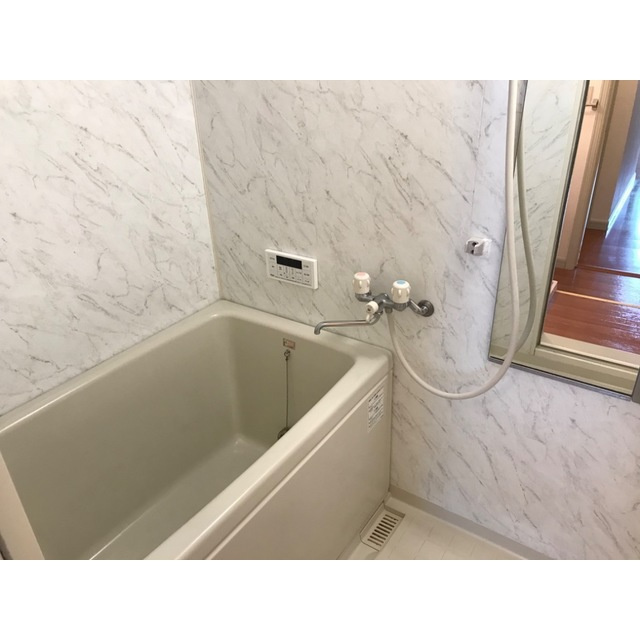 サンローラ・オオヒラの浴室