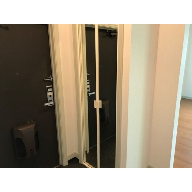 サンローラ・オオヒラの玄関