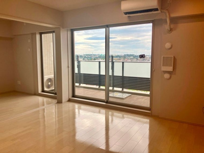 【居間・リビング】 | ファーストリンクレジデンス