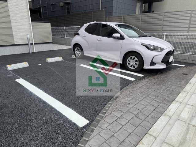 ヴィラージュ の駐車場