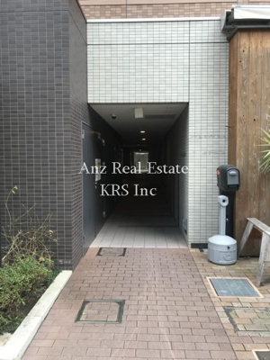 【エントランス】 | アーベル更紗北堀江 | 明るいエントラン♪