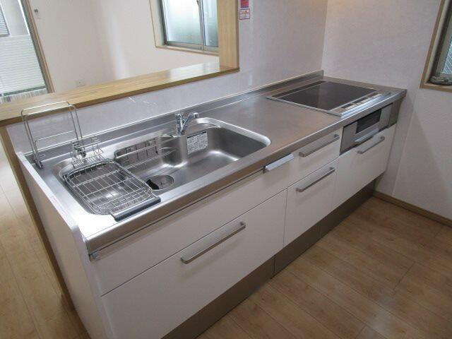 多摩市関戸５丁目のアパートのキッチン