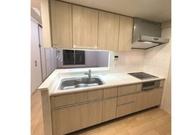 【キッチン】 | ミッドガーデンシティ ザ・タワー＆ヴィラ | コンパクトなキッチンで掃除もラクラク