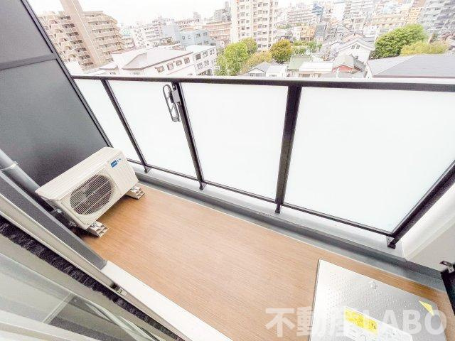 グランドロアール南巽のバルコニー