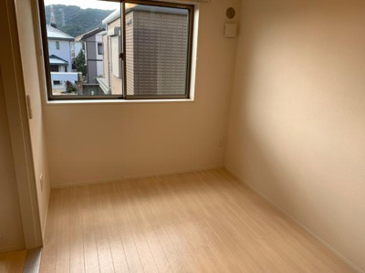 【内装】 | ヴェルジュール佐土 | 洋室