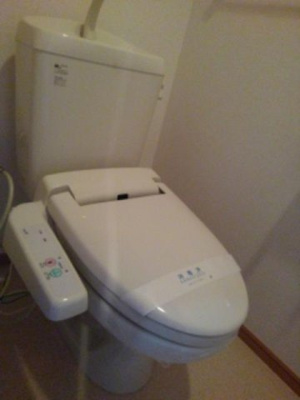 【トイレ】 | アヴニールヴィラ栂前Ｂ | コンパクトで使いやすいトイレです