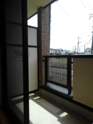 【バルコニー】 | アヴニールヴィラ栂前Ｂ | 広々としたバルコニーです