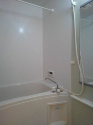 【浴室】 | アヴニールヴィラ栂前Ｂ | 落ち着いた空間のお風呂です