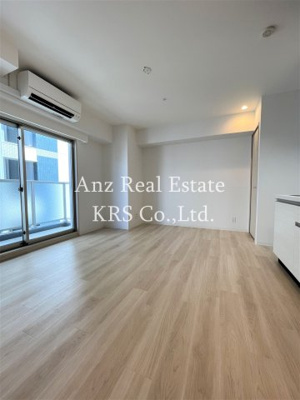 【居間・リビング】 | ラ・ピシーヌ南堀江 | 新築らしい内装です！