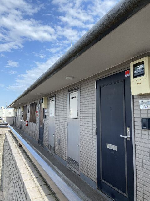 ロイヤルプレステージの玄関