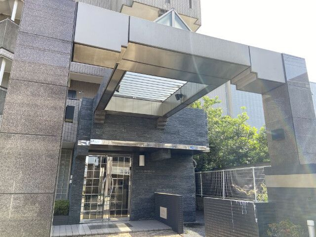 ロイヤルプレステージのエントランス