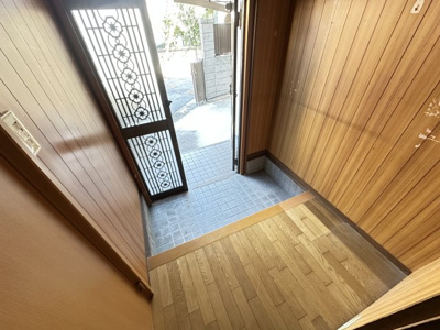 【玄関】 | 堺市中区深井清水町戸建 | 玄関
