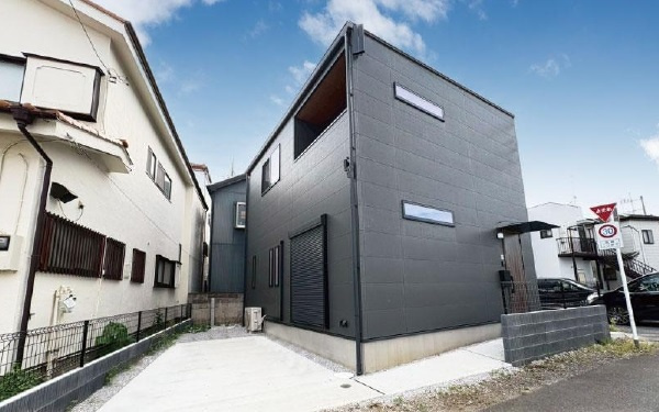 中古一戸建て 川越市石原町の外観|カースペース１台分
