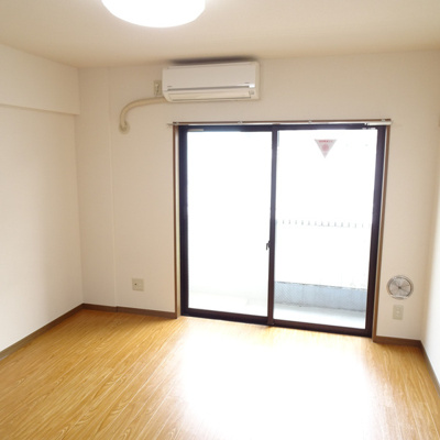 【居間・リビング】 | エスポワールハイム