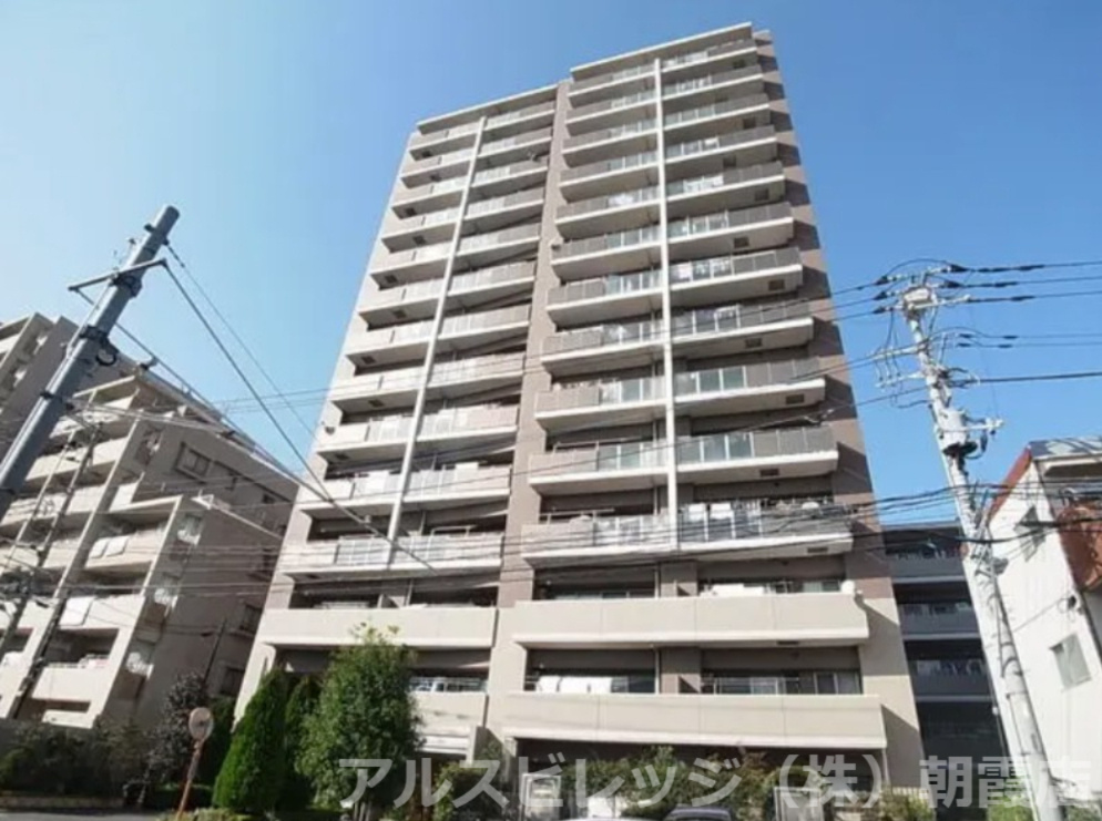 レーベンハイムひばりヶ丘の外観