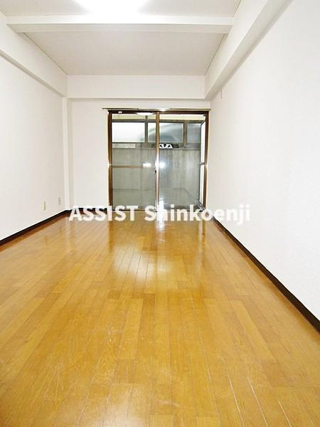 パーシモン高円寺の居間・リビング