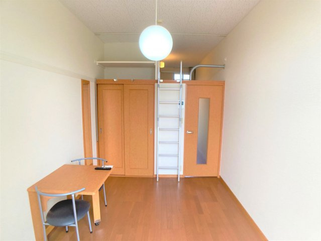 【寝室】 | 設備・仕様は号室により異なる為、現況を優先致します。