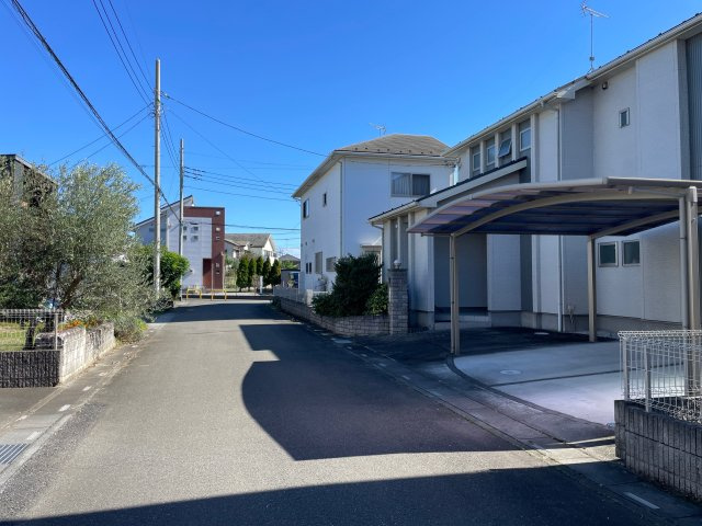 【前面道路含む現地写真】 | 熊谷市永井太田　中古戸建