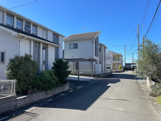 【前面道路含む現地写真】 | 熊谷市永井太田　中古戸建