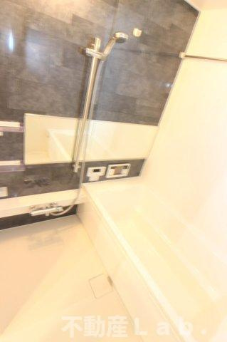 モアボヌールⅡの浴室