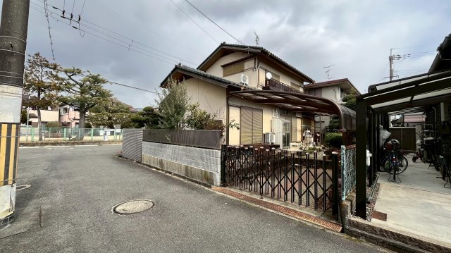 枚方市楠葉中町　土地の前面道路含む現地写真