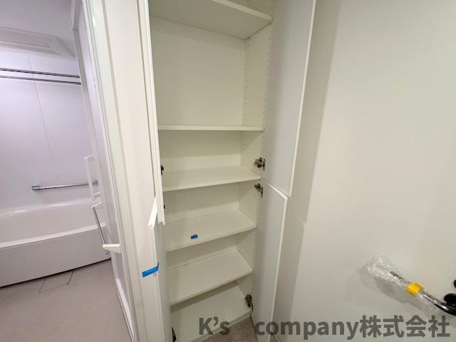 ◎茅ヶ崎市元町　ジオ茅ヶ崎フレシアの収納|脱衣所にある収納スペース◇タオル類の保管や洗剤のストックなどをたくさん収納できます♪