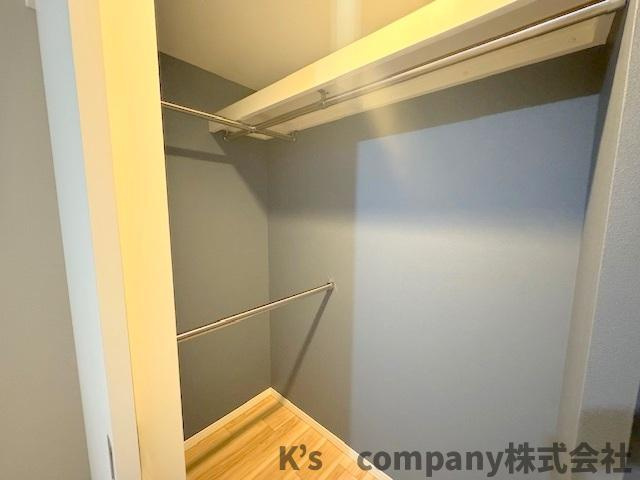 ◎茅ヶ崎市元町　ジオ茅ヶ崎フレシアの収納|洋室6帖のウォークインクローゼット☆