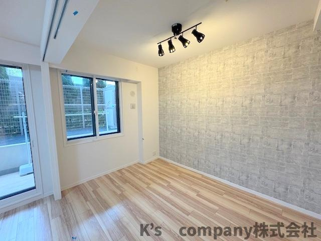 ◎茅ヶ崎市元町　ジオ茅ヶ崎フレシアの洋室|洋室5.2帖◇リビングに隣接しています◇