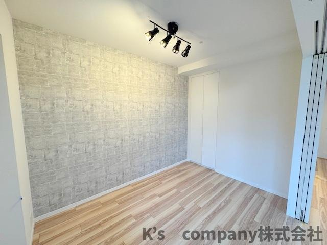 ◎茅ヶ崎市元町　ジオ茅ヶ崎フレシアの洋室|洋室は開放してお使いいただくとリビングがより広く感じられます♪