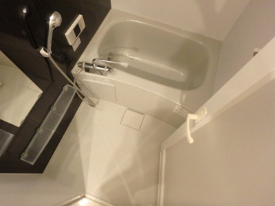 【浴室】 | Ｃｏｕｒｇｅ | ゆったり過ごせるお風呂です