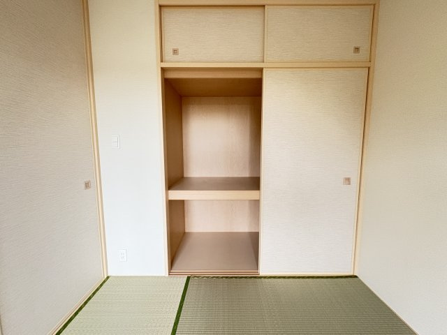 【収納】 | シーズンスイート志木の杜　(丸井志木店) | 現地（2025年11月）撮影
5.5帖の和室、押し入れ付きです。