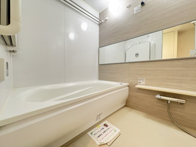 【浴室】 | シーズンスイート志木の杜　(丸井志木店) | 現地（2025年11月）撮影
浴室乾燥機付きの浴室で、雨の日のお洗濯も安心。