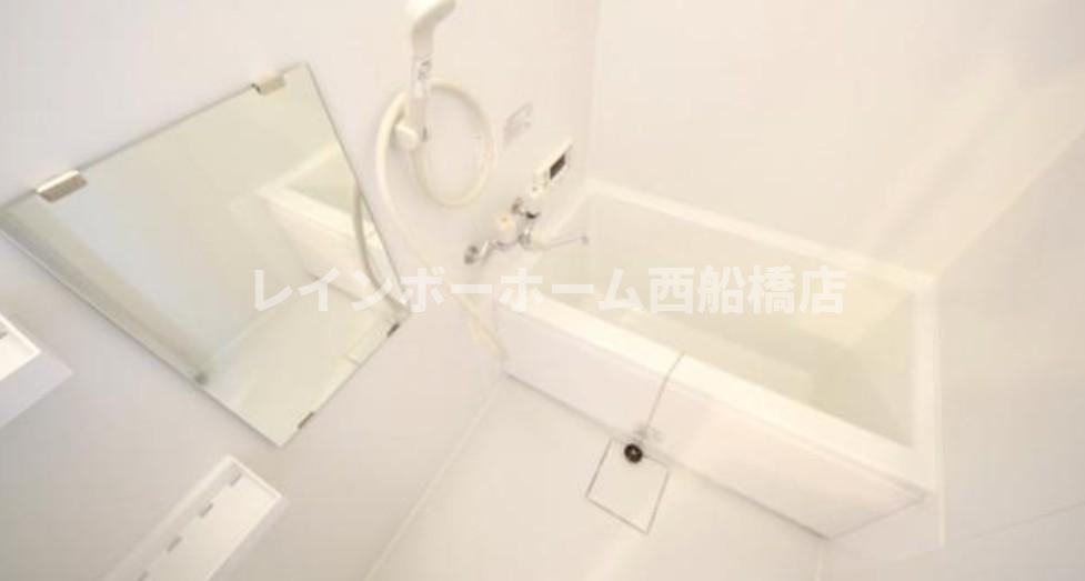 イチカワアパートメンツ+アトリエの浴室