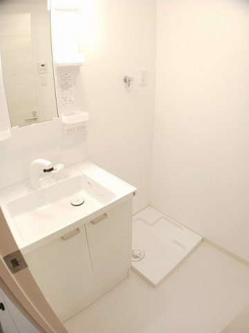 グラン　シティの洗面所|コンパクトで使いやすい洗面所