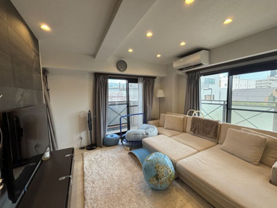 【居間・リビング】 | ユニライフ川西多田 | ゆったり過ごせるリビングです