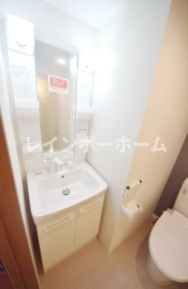 フォレシア鎌倉の独立洗面台