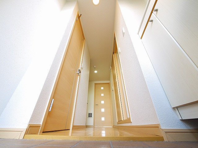 サンシャイン　富雄駅前の玄関|毎日通る玄関はこちらです