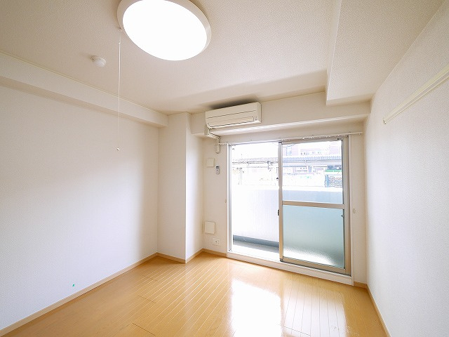 サンシャイン　富雄駅前の居間・リビング|おしゃれな居間です