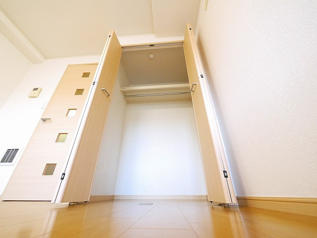 サンシャイン　富雄駅前の収納