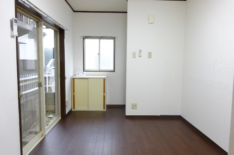 コーポクロサの居間・リビング