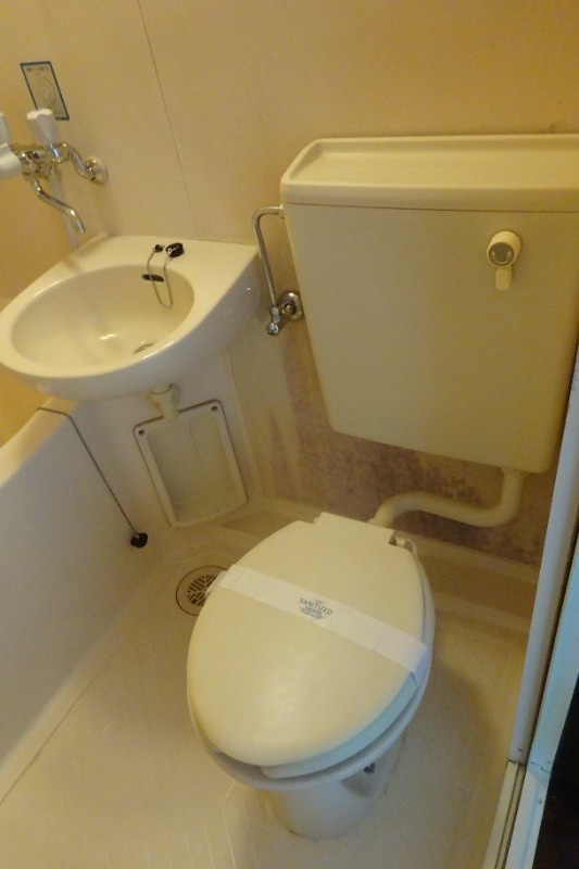 コーポクロサのトイレ