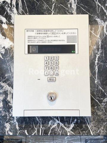 プレサンス新栄町ギャラントのエントランス