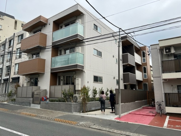 アンジュール中野の外観